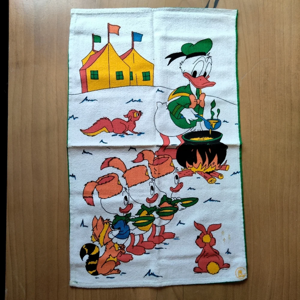 VTG 80's Walt Disney Donald Duck & Nephews Cotton Hand Towel 15.5